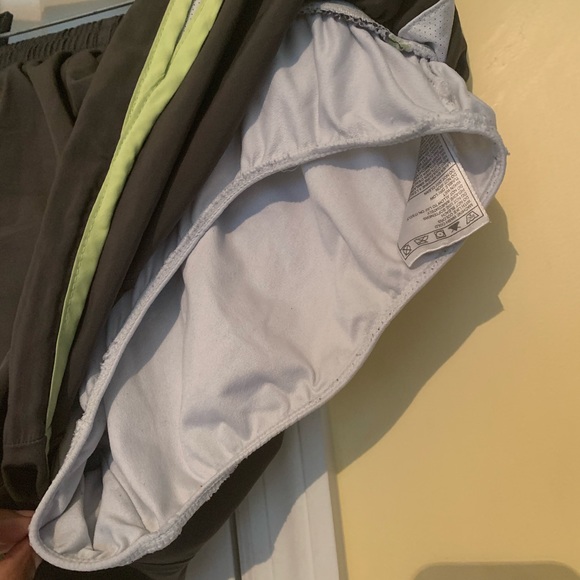 Nike Dri-Fit Running Shorts Size‎ Large - Picture 3 of 4